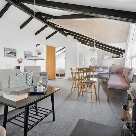 Biriel - 1km From The Sea By Interhome Feriehus *